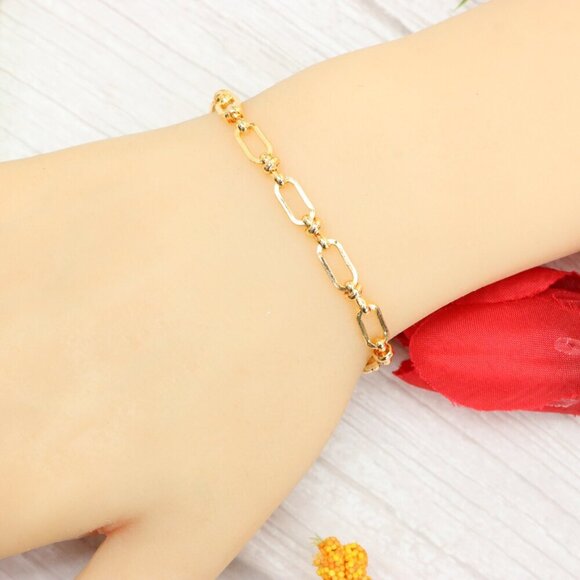 "Trendy Handmade Bracelet – A Thoughtful Gift for Girls & Women | UNVRC1554 - Picture 4 of 10